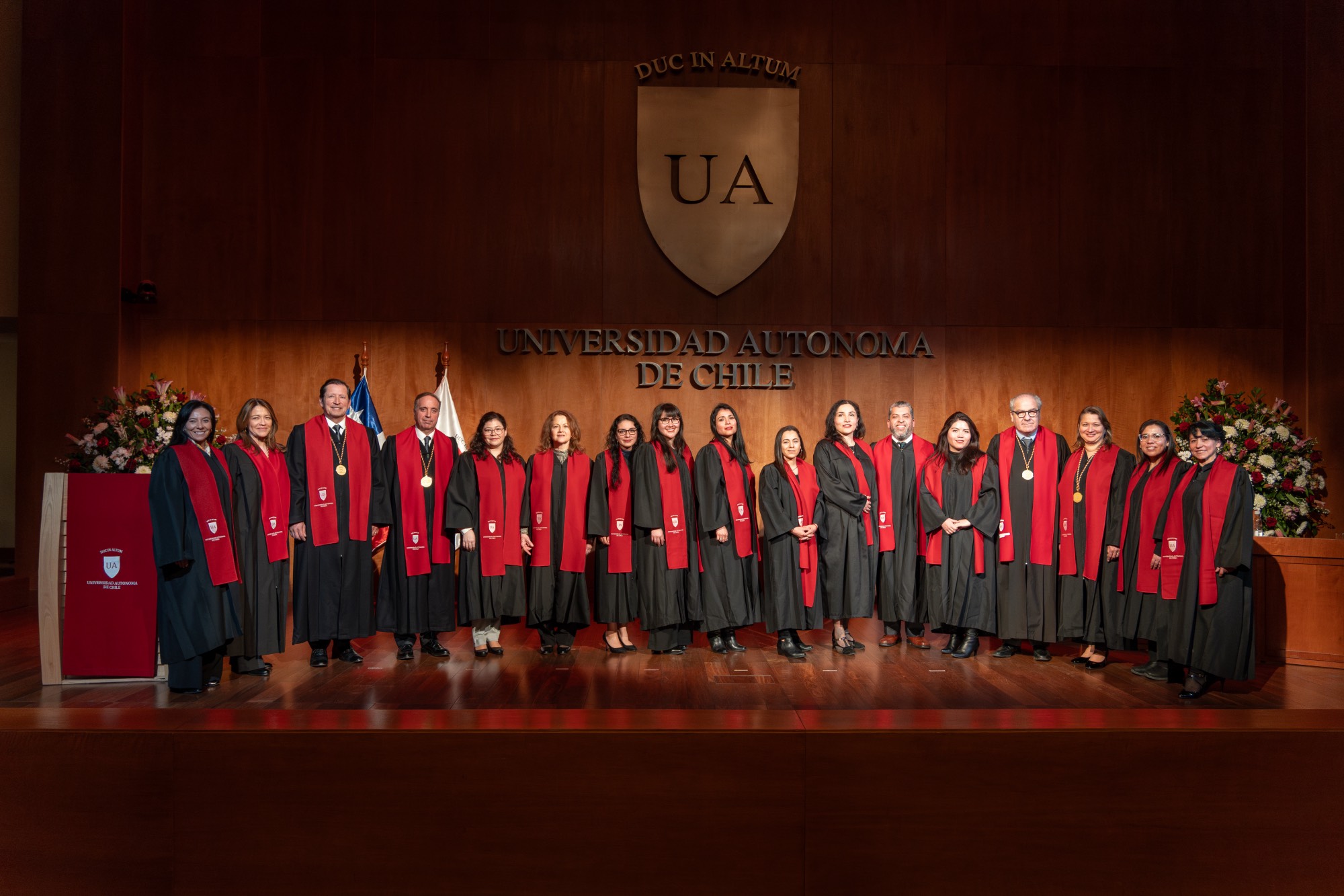 Universidad Autónoma de Chile celebra graduación de nuevos Doctores